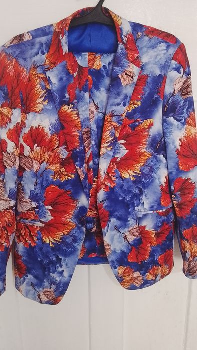 Продам кастюм VERSACE оригинал