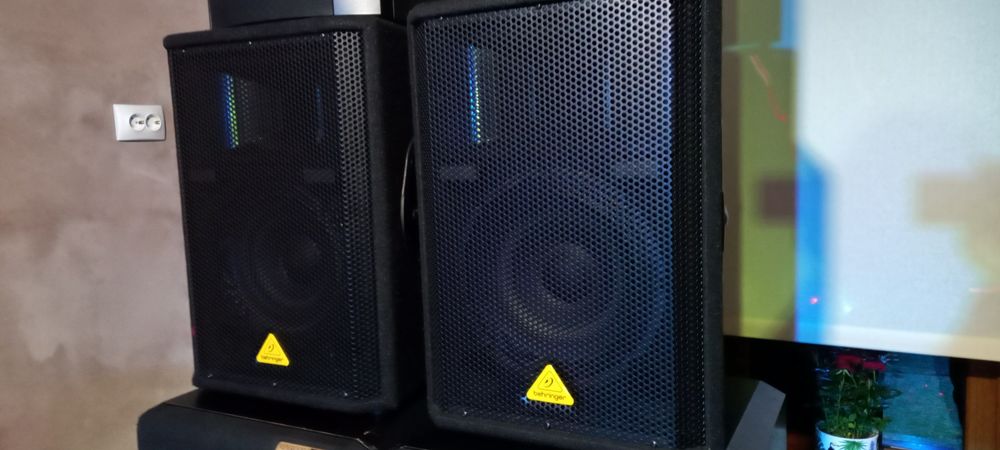 Boxe behringer   VP1220