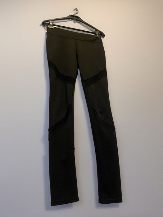 C olanti/Pantaloni sport negri cu detalii plasa/ transparente
