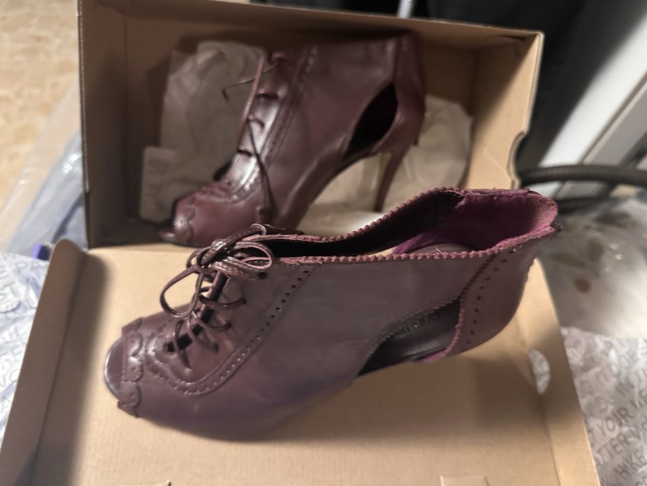 Botine italienestide vara din piele cu fermoar la spate