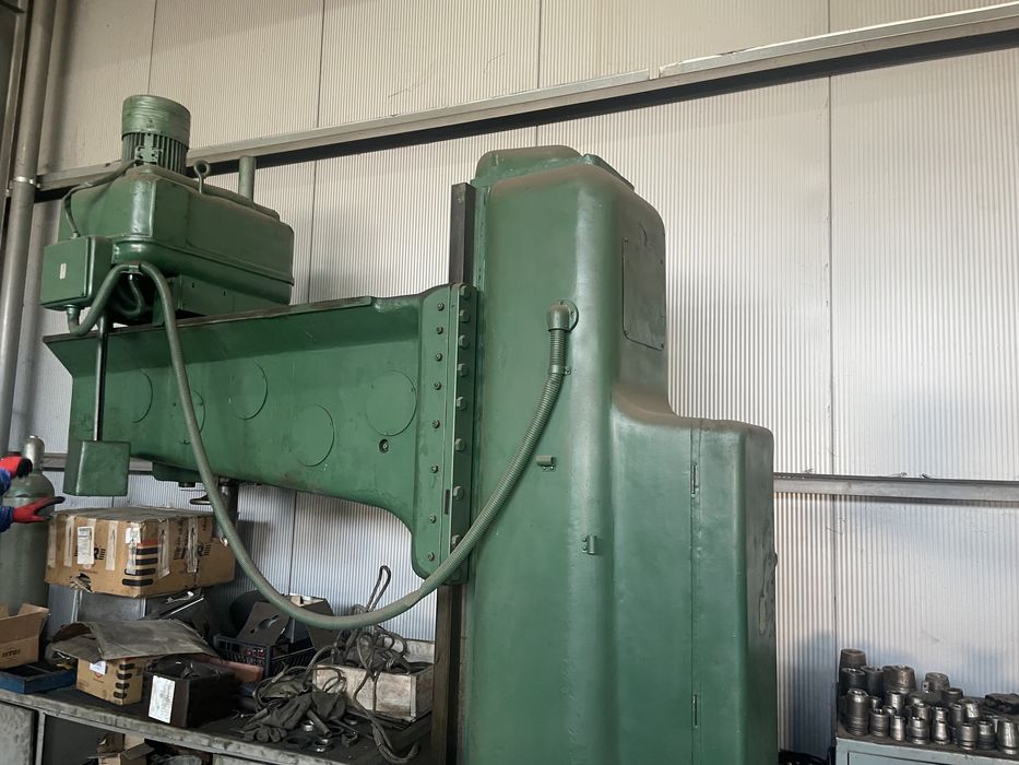 Радиална бормашина Елпром