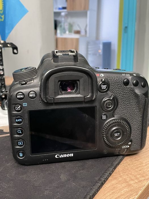 Canon EOS 7D Mark II продаю