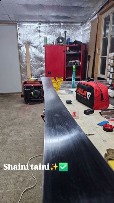 Reparații și întreținere ski / schiuri, snowboard și echipamente