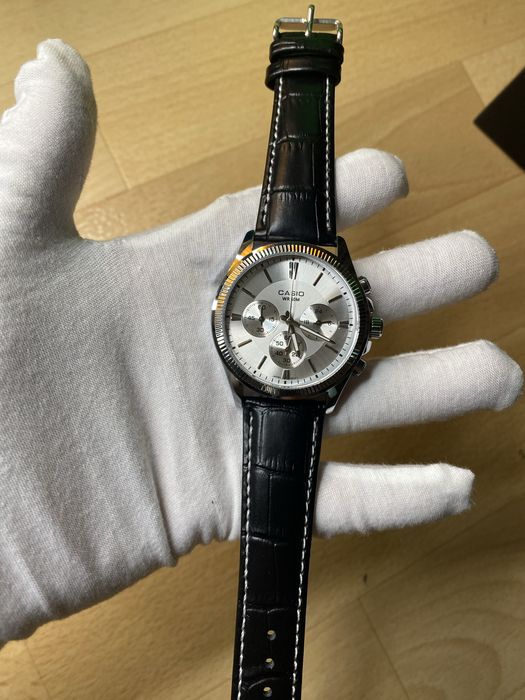 Кварцевые часы Casio