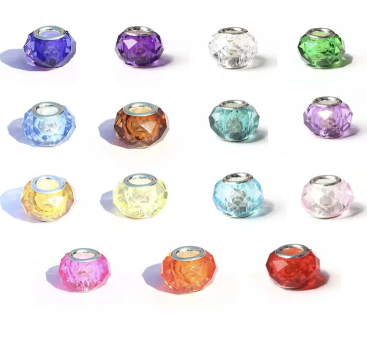 Нови гривни + 1 талисман подарък