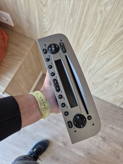 Оригинално CD за Alfa Romeo 147