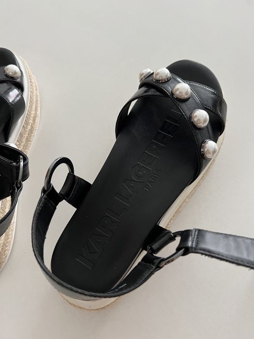 Sandale Karl Lagerferld 39  Produs nou .
