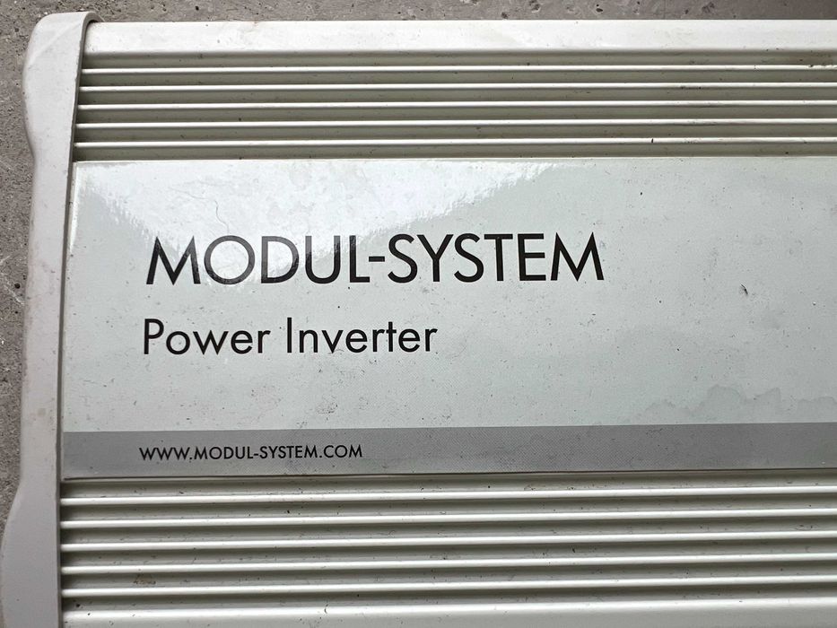 Продавам инвертор 1000W!
