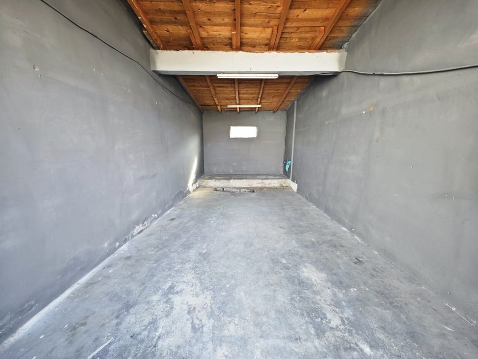 Hala / Depozit - Str Interioara 3 nr 1. 2 Hale Dispnibile 36 si 48mp