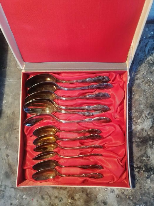 Set Original de Linguri de pe Timpul Comunist