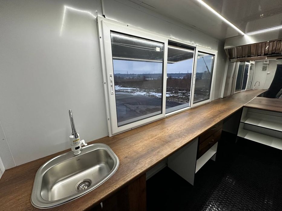 Каравана за бързо хранене (търговска каравана)