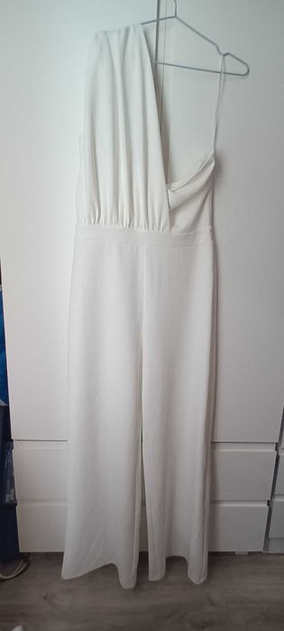 Нов бял дамски гащеризон Mohito.