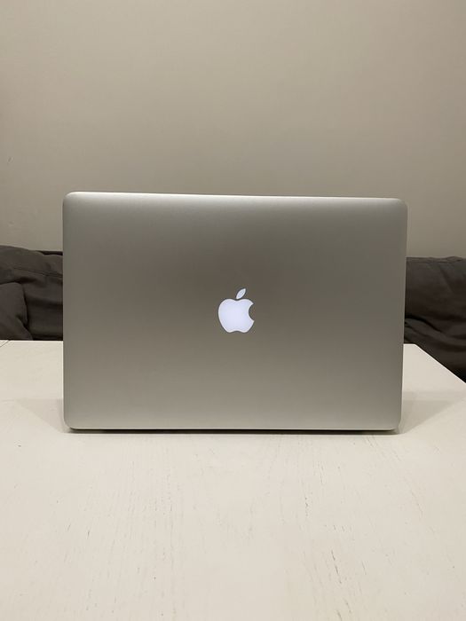 MacBook Pro 15″ Retina i7 / 16GB / 500GB – macOS + Windows