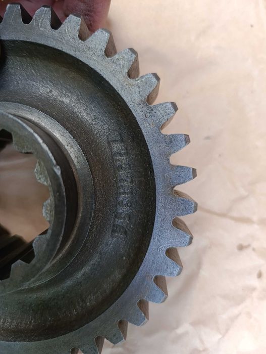 Запчасти на трактора ДТ.