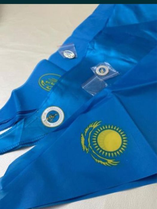 Галстуки жас улан жас кыран значки флажки