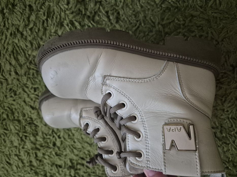 Детски кожени  ботички