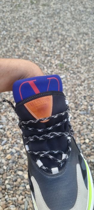 Adidași Valentino