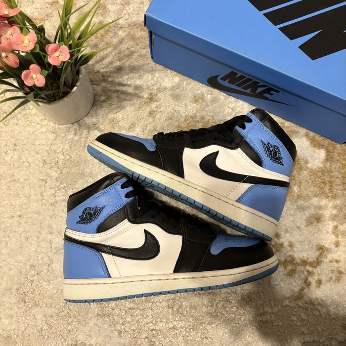Nike Air Jordan 1 High UNC Toe