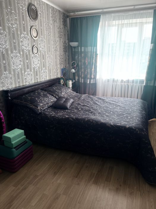 Продам спальный гарнитур