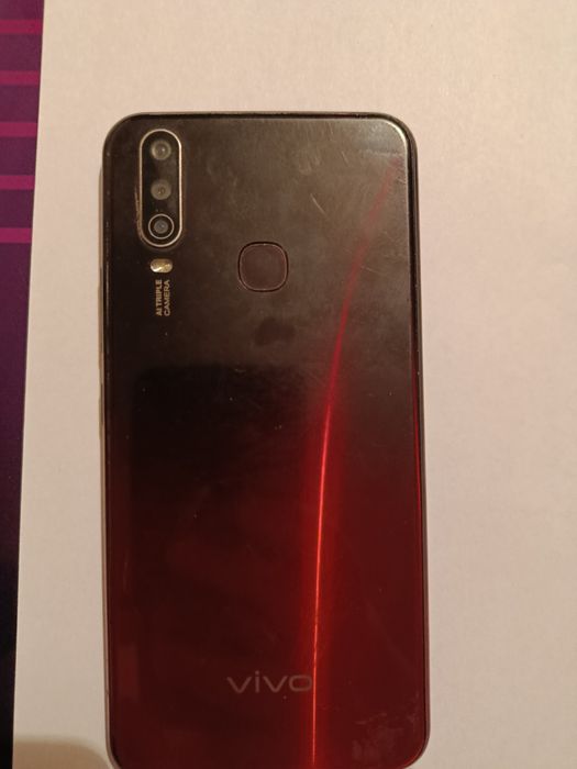 Телефон Vivo 1904