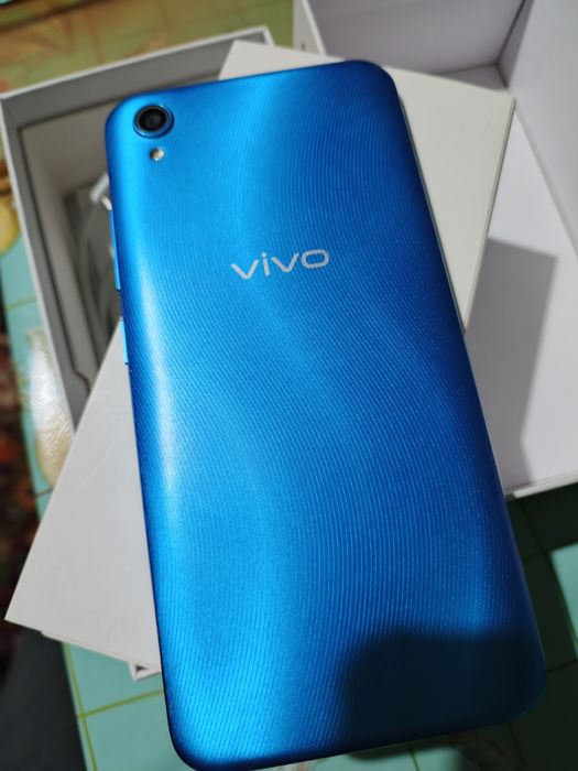 Vivo Y1s смартфон