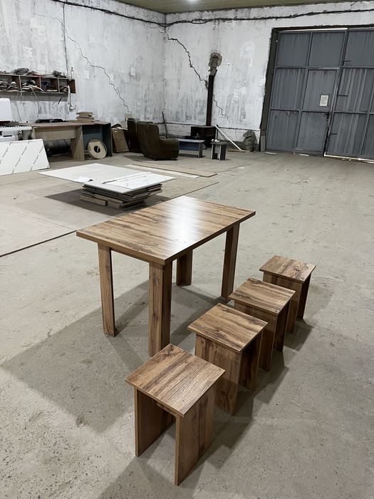 Кухняға стол стуля