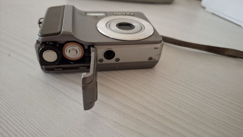 Цифровая камера  Benq