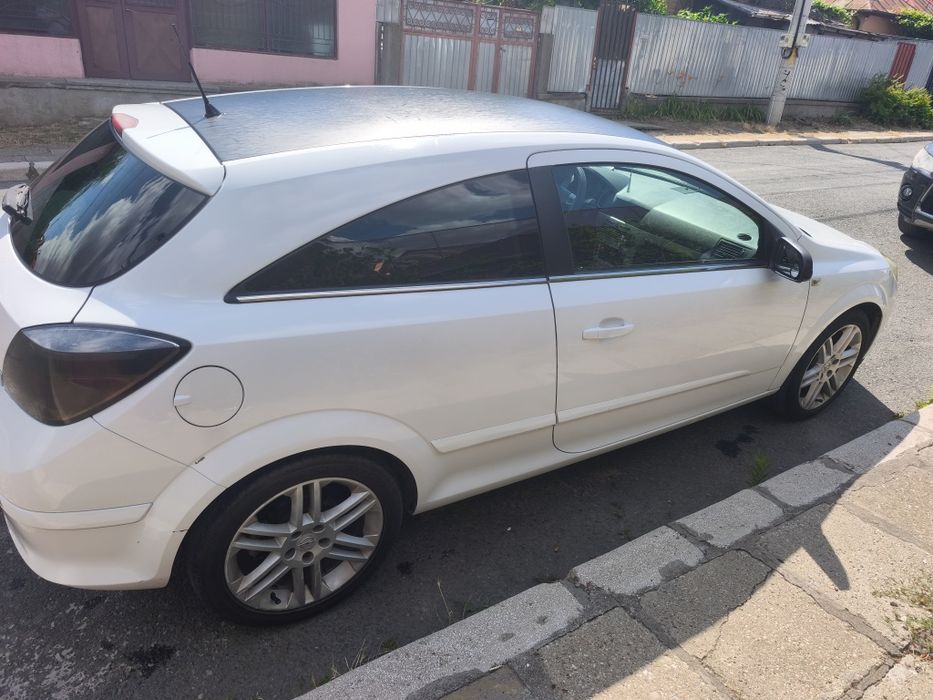Opel Astra gtc 1.6 2009