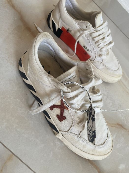 off white vulcanized