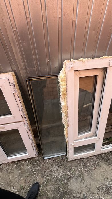 оконные рамы со стеклом