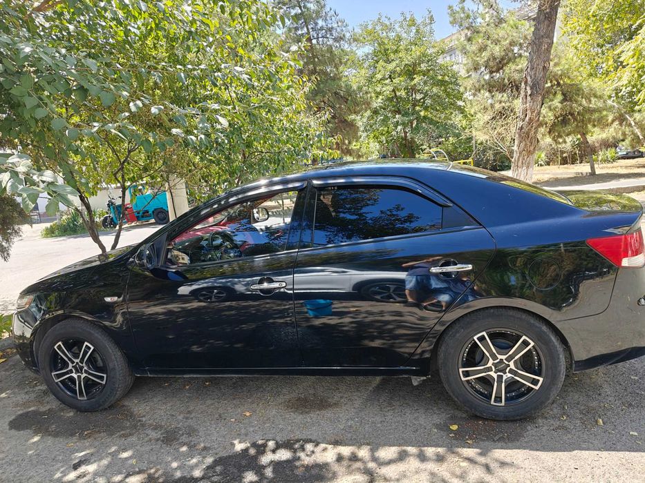 Kia Forte 2009 год