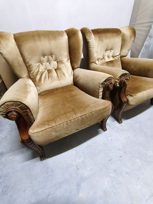 Две Кресла, фотьойл в златисто и табуретка