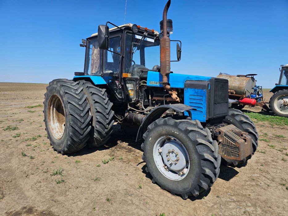 Трактор МТЗ Беларус 1221.2