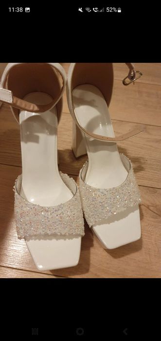 Sandale elegante de mireasa