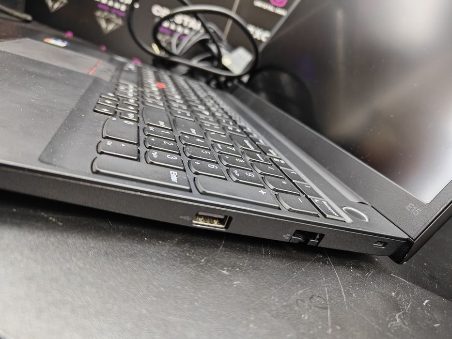 Laptop Lenovo - Thinkpad E15 Gen 4 / I7-1225U / 512 SSD