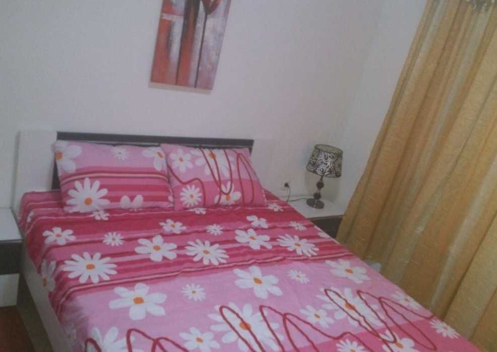 Дава се под наем Тристаен апартамент в Пловдив, Старият град - 90 кв.м за 328.95 € - Снимка #1