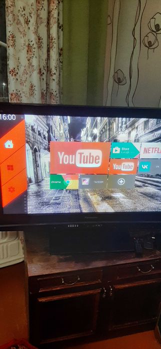 Телевизор большой Panasonic