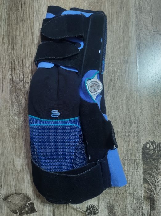 Orteza mobila cu blocaj  reglabila