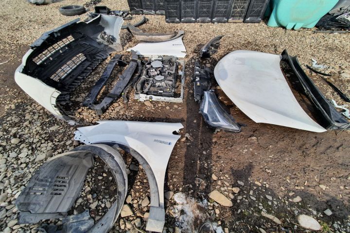 Dezmembrez Toyota RAV4 4 [facelift] [2015 - 2020] Crossover 2.5 AT 4WD (180 hp)