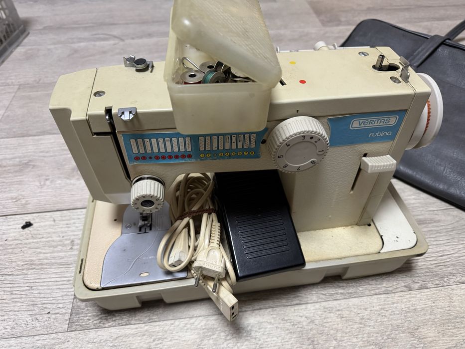 Швейная машинка VERITAS