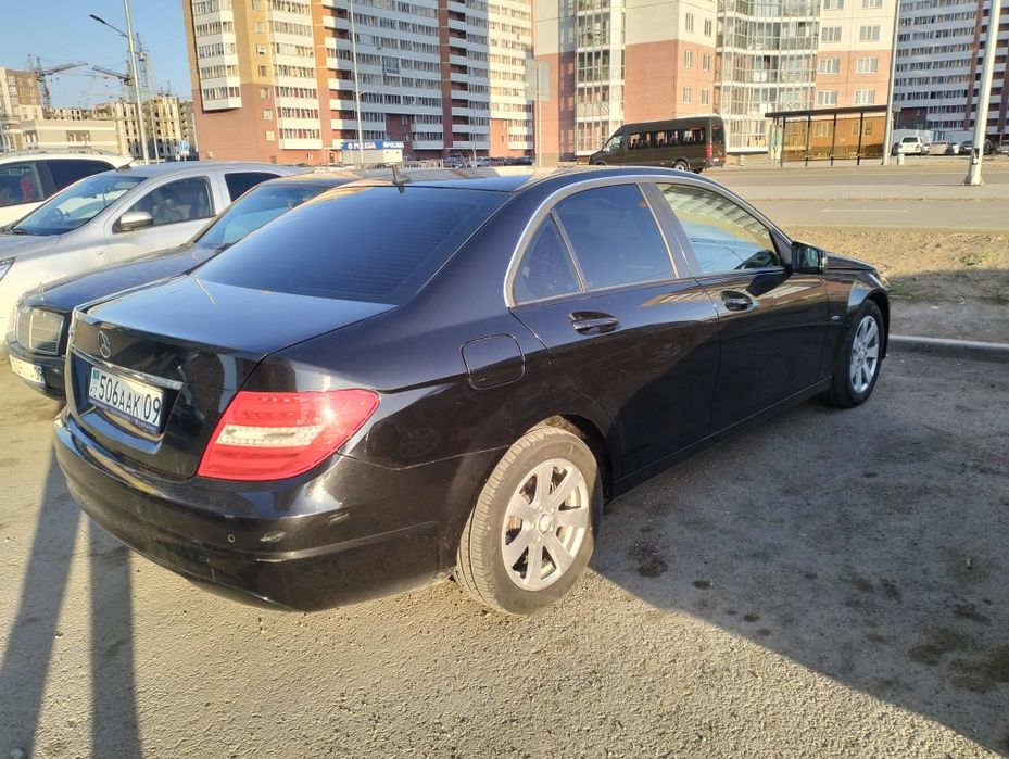 Мерседес c180 w204