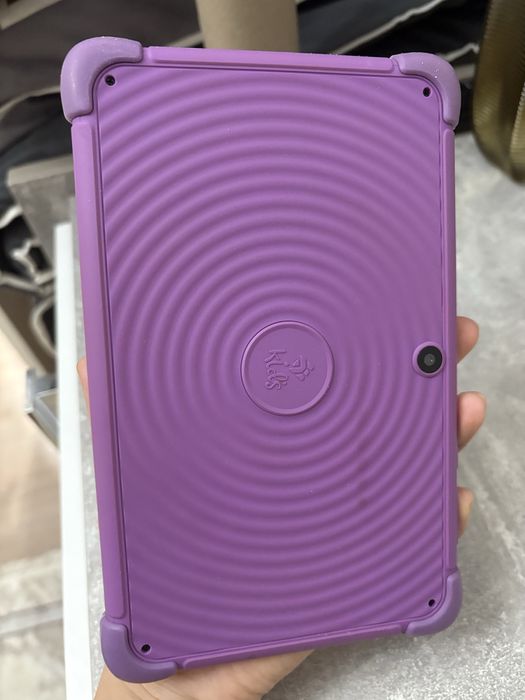 Детский планшет в защитном чехле