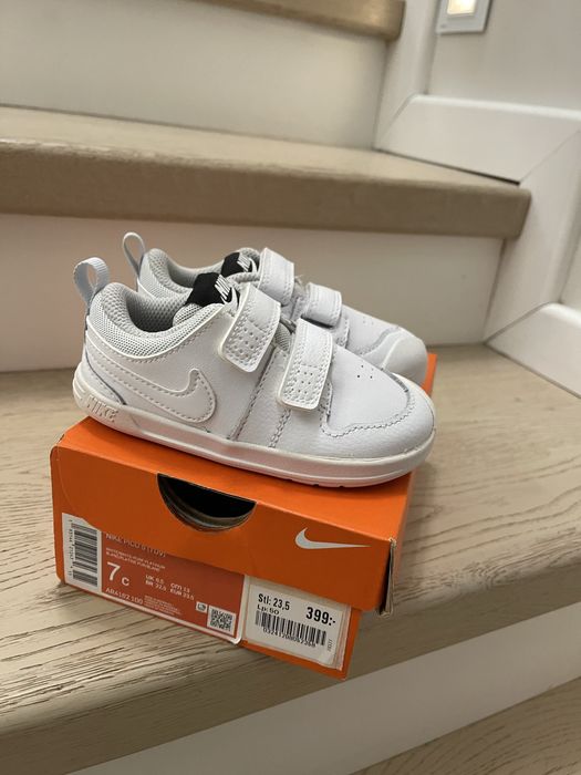 Nike 23,5 unisex, albi, noi