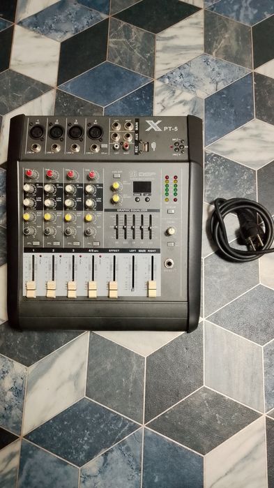 Продавам Миш Пулт Усилвател 2х250W