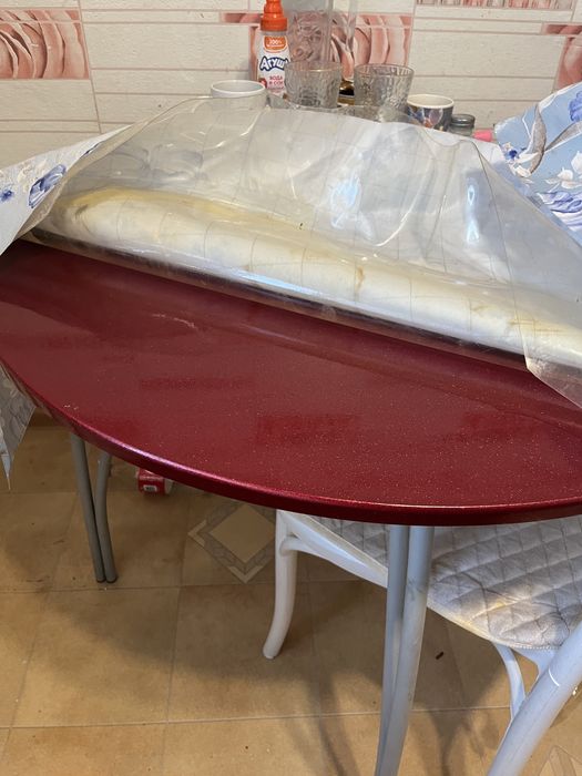 Продам стол в отличном состоянии