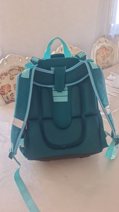 Продам школьные рюкзаки