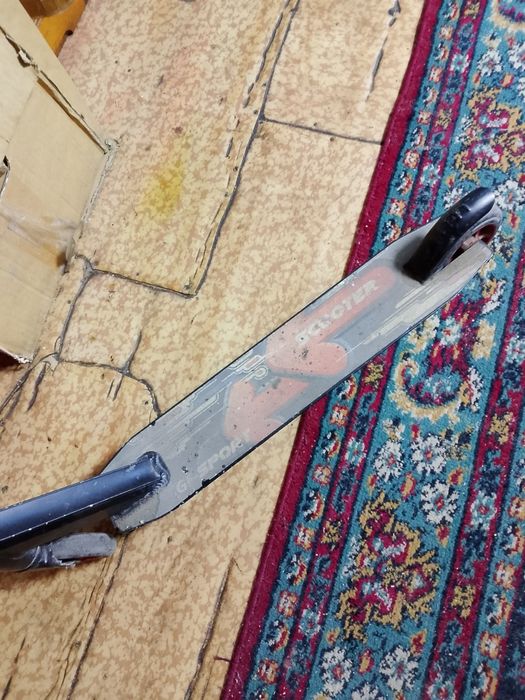 Детский самокат  в хорошем состоянии