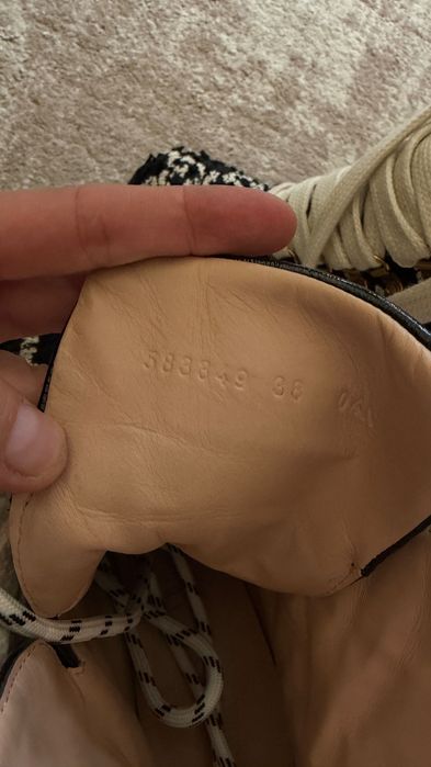 Оригинални Gucci боти на ток с връзки, размер 38