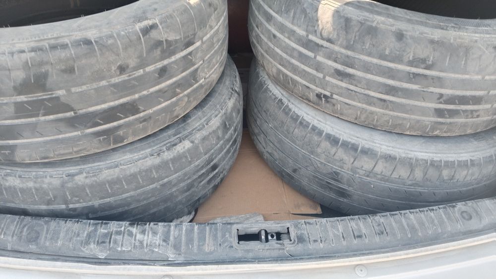 ПокрышкиR16®215®60 продам