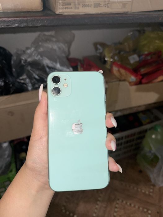 Продам iphone 11 (64гб)